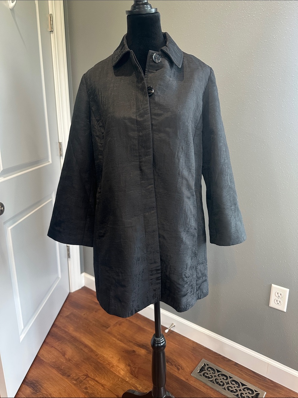 Chico’s Black Lightweight Button-Front Coat